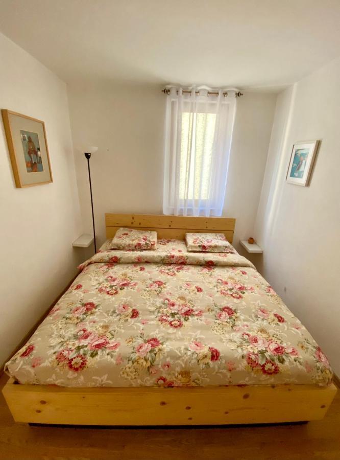 Apartments Rux De Luxe Бар Екстериор снимка