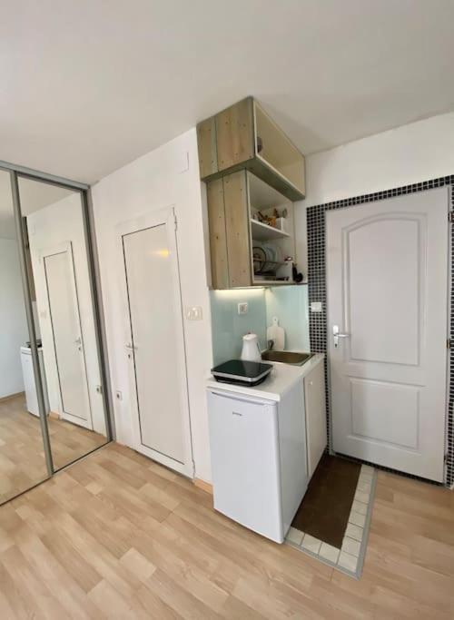 Apartments Rux De Luxe Бар Екстериор снимка